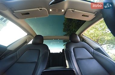 Седан Tesla Model 3 2022 в Киеве