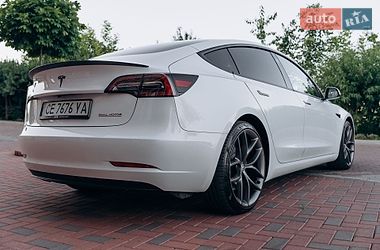 Седан Tesla Model 3 2023 в Києві