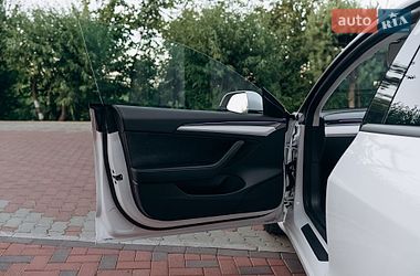 Седан Tesla Model 3 2023 в Києві