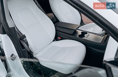 Седан Tesla Model 3 2023 в Киеве фото 13 Седан Tesla Model 3 2023 в Киеве
