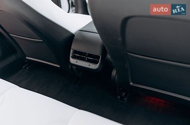 Седан Tesla Model 3 2023 в Києві
