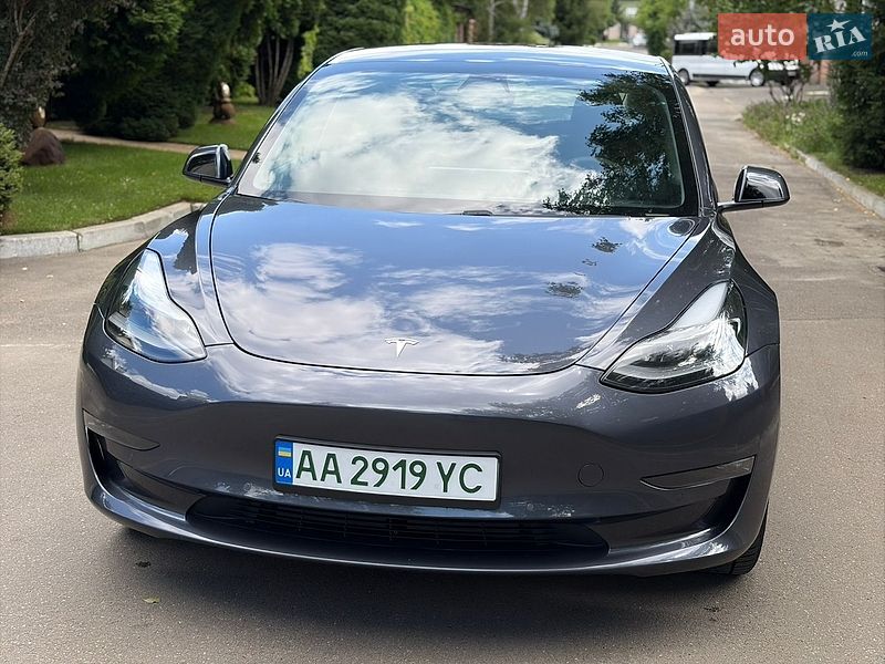 Tesla Model 3 2021