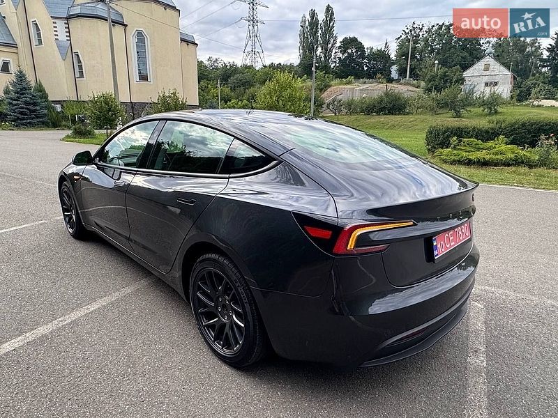 Седан Tesla Model 3 2025 в Киеве фото 4 Седан Tesla Model 3 2025 в Киеве