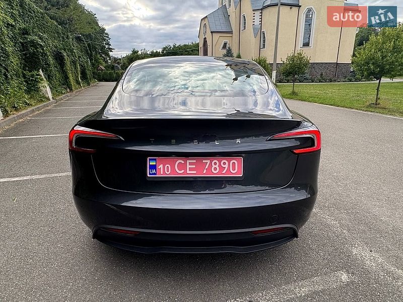 Седан Tesla Model 3 2025 в Киеве фото 6 Седан Tesla Model 3 2025 в Киеве