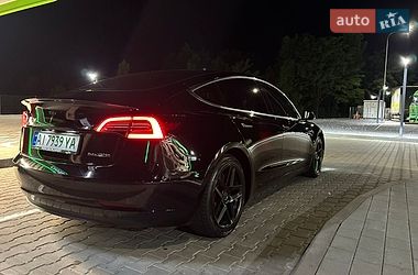 Седан Tesla Model 3 2019 в Києві