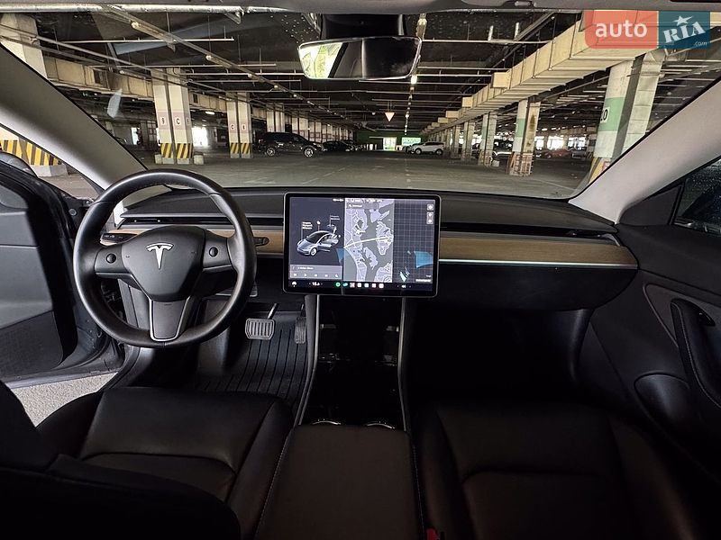 Седан Tesla Model 3 2019 в Києві