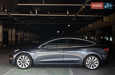 Седан Tesla Model 3 2019 в Києві
