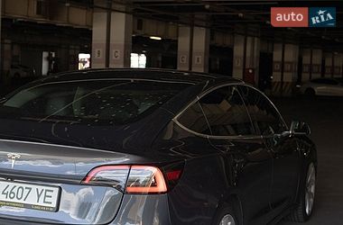 Седан Tesla Model 3 2019 в Києві