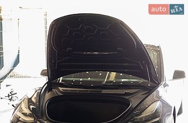 Седан Tesla Model 3 2019 в Києві