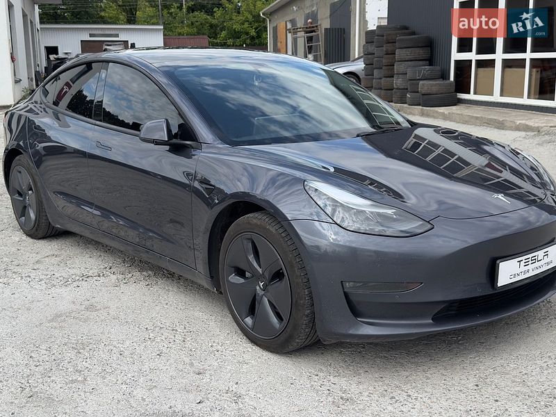 Седан Tesla Model 3 2022 в Вінниці