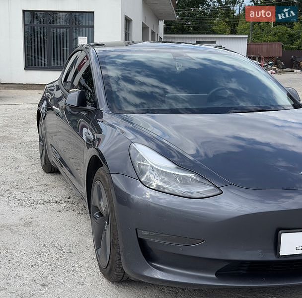 Седан Tesla Model 3 2022 в Вінниці