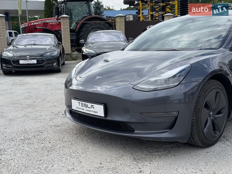 Седан Tesla Model 3 2022 в Вінниці