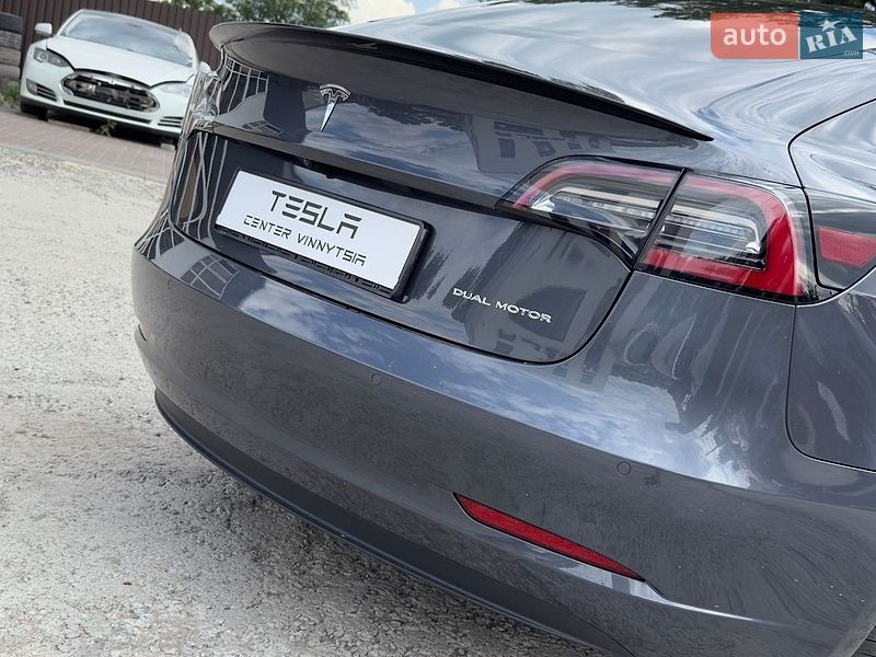 Седан Tesla Model 3 2022 в Вінниці
