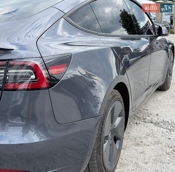 Седан Tesla Model 3 2022 в Вінниці