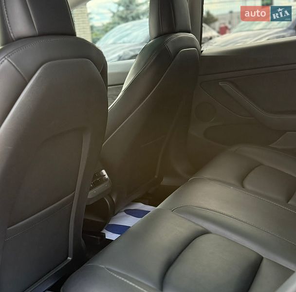 Седан Tesla Model 3 2022 в Вінниці
