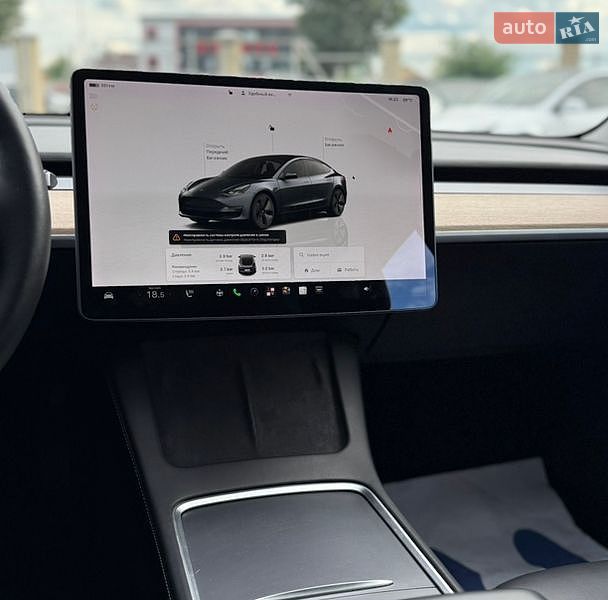 Седан Tesla Model 3 2022 в Вінниці