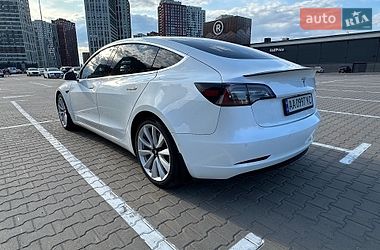 Седан Tesla Model 3 2020 в Києві