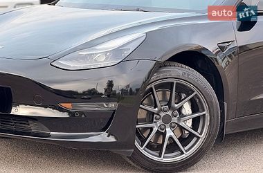 Седан Tesla Model 3 2022 в Кривому Розі
