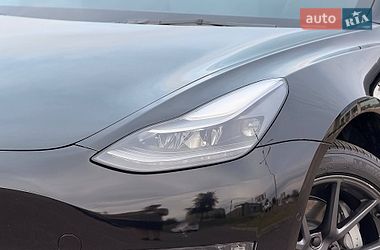 Седан Tesla Model 3 2022 в Кривому Розі