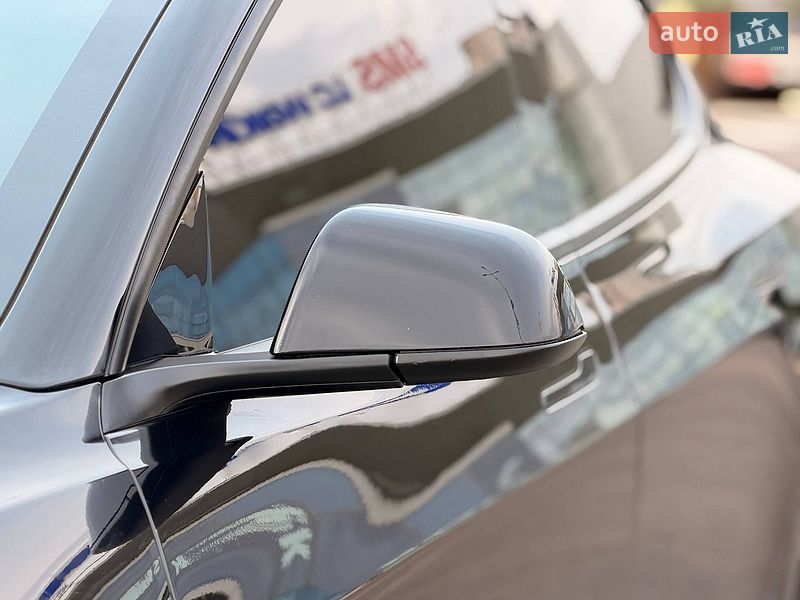Седан Tesla Model 3 2022 в Кривому Розі