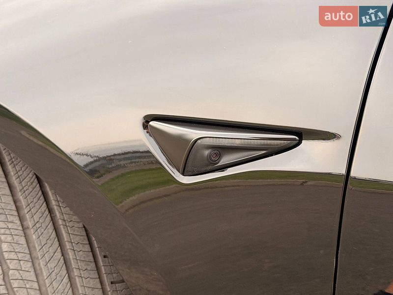 Седан Tesla Model 3 2022 в Кривому Розі