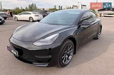 Седан Tesla Model 3 2022 в Кривому Розі