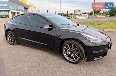 Седан Tesla Model 3 2022 в Кривому Розі