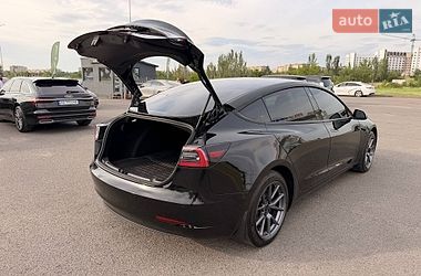 Седан Tesla Model 3 2022 в Кривому Розі