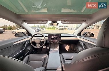 Седан Tesla Model 3 2022 в Кривому Розі