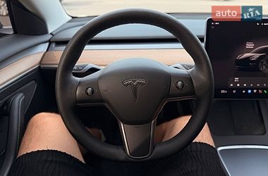 Седан Tesla Model 3 2022 в Кривому Розі