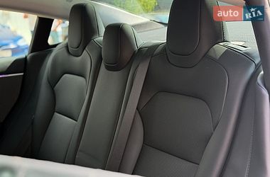 Седан Tesla Model 3 2025 в Києві