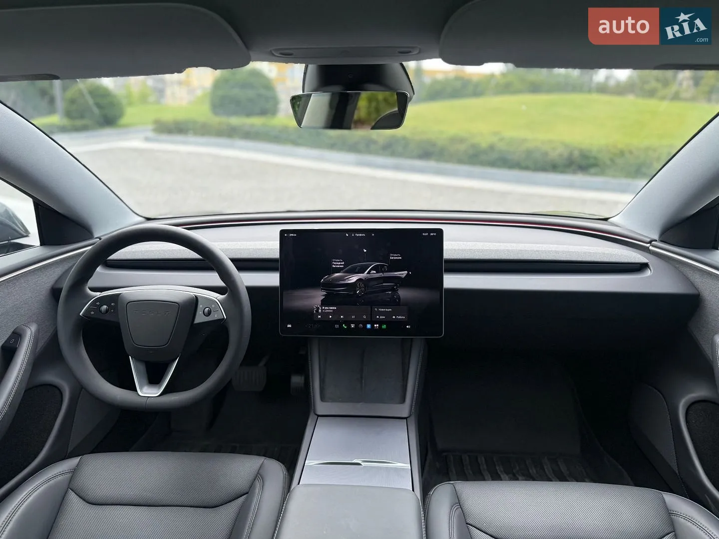 2025 Tesla Model 3 - мініатюра 17