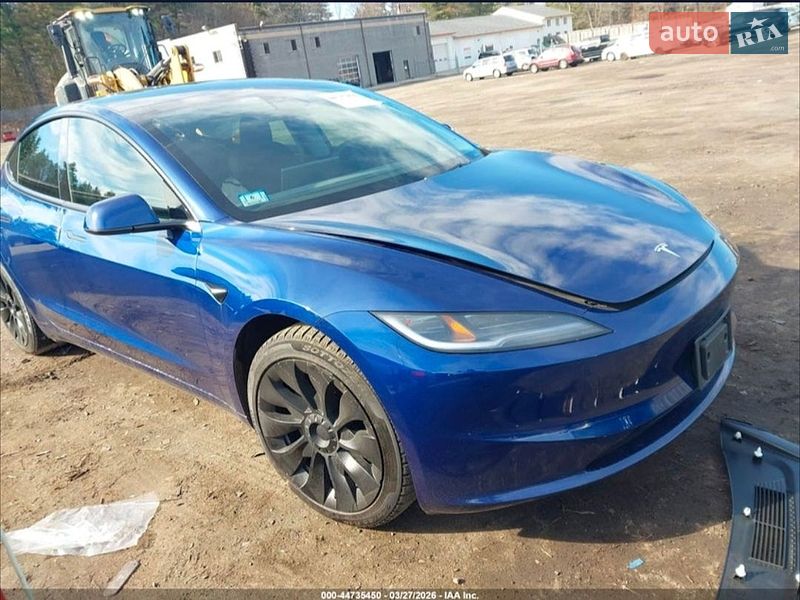 Седан Tesla Model 3 2025 в Києві