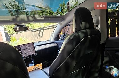 Седан Tesla Model 3 2018 в Миргороді