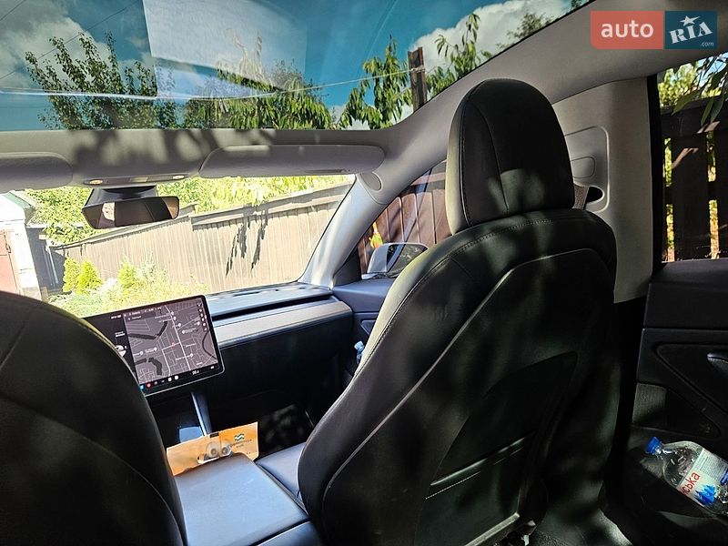 Седан Tesla Model 3 2018 в Миргороді