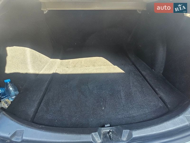 Седан Tesla Model 3 2018 в Миргороді