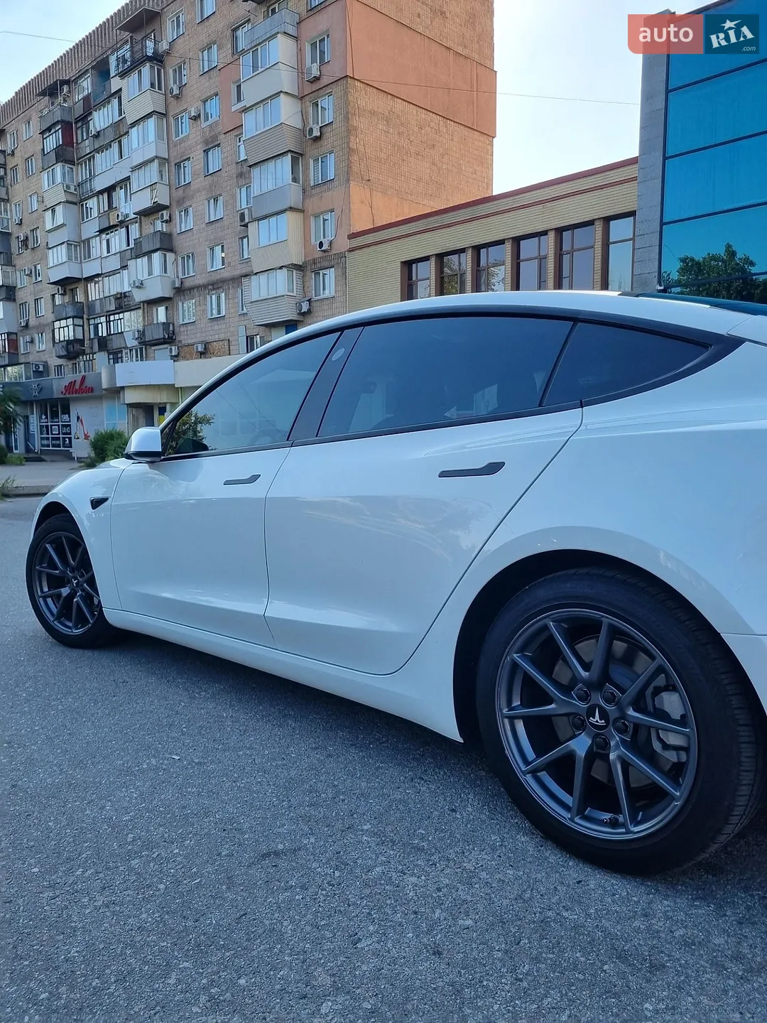 2021 Tesla Model 3 - фото 1