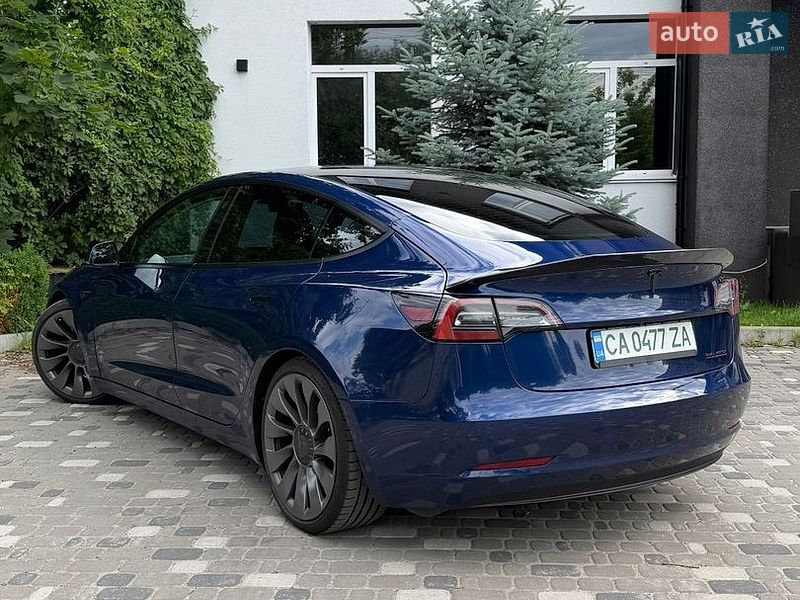 Седан Tesla Model 3 2021 в Запоріжжі