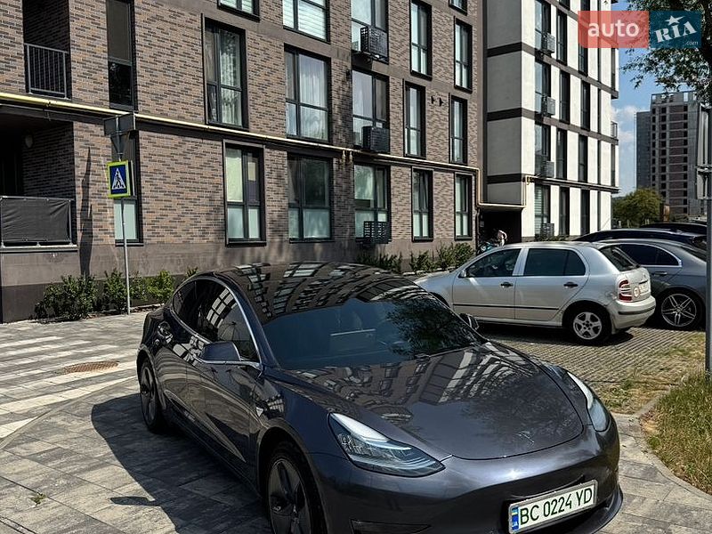 Tesla Model 3 2020 Tesla Model 3 2020