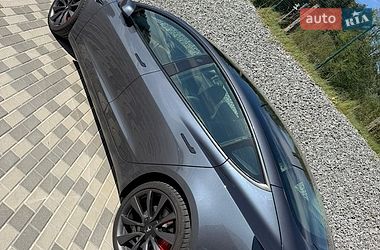 Седан Tesla Model 3 2020 в Львове