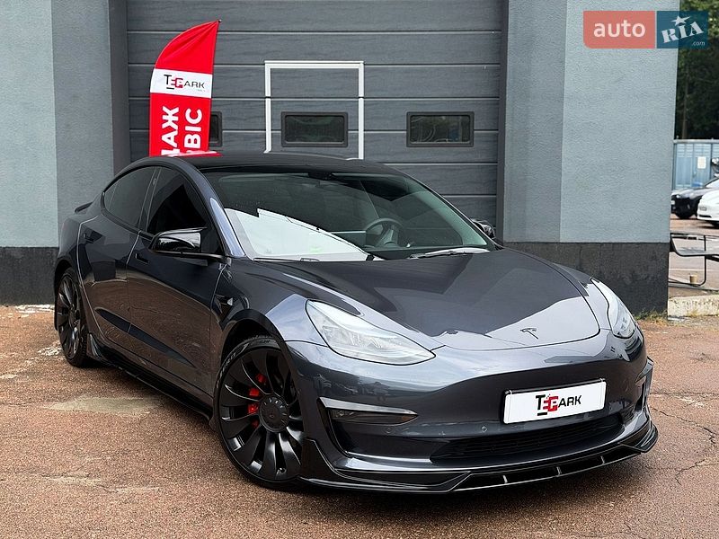 Tesla Model 3 2022