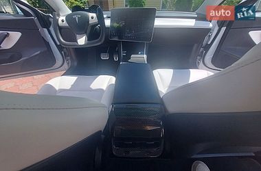 Седан Tesla Model 3 2020 в Житомире