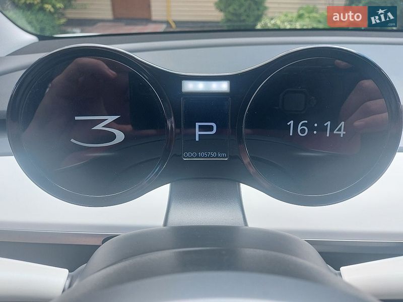Седан Tesla Model 3 2020 в Житомире