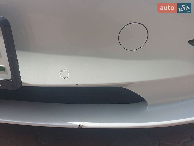 Седан Tesla Model 3 2020 в Житомире