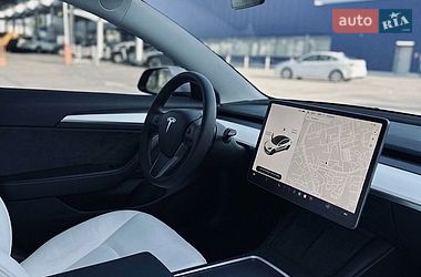 Седан Tesla Model 3 2022 в Ивано-Франковске