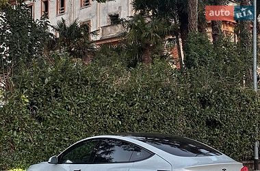 Седан Tesla Model 3 2022 в Ивано-Франковске
