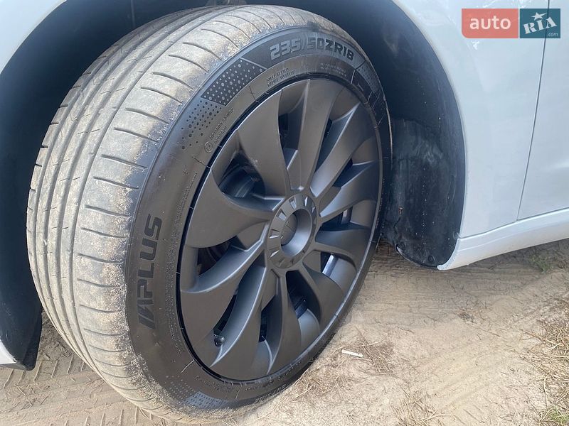 Седан Tesla Model 3 2021 в Чернигове фото 37 Седан Tesla Model 3 2021 в Чернигове