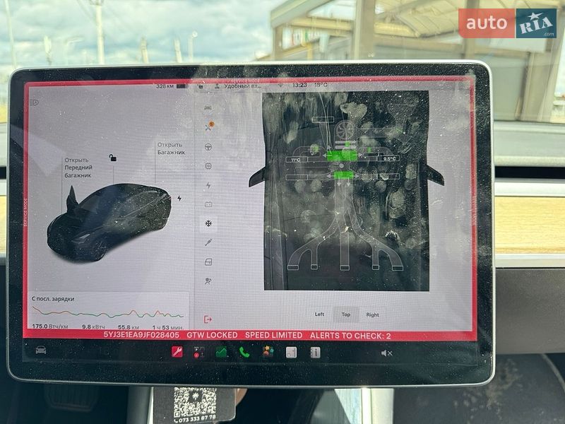 Седан Tesla Model 3 2018 в Львове