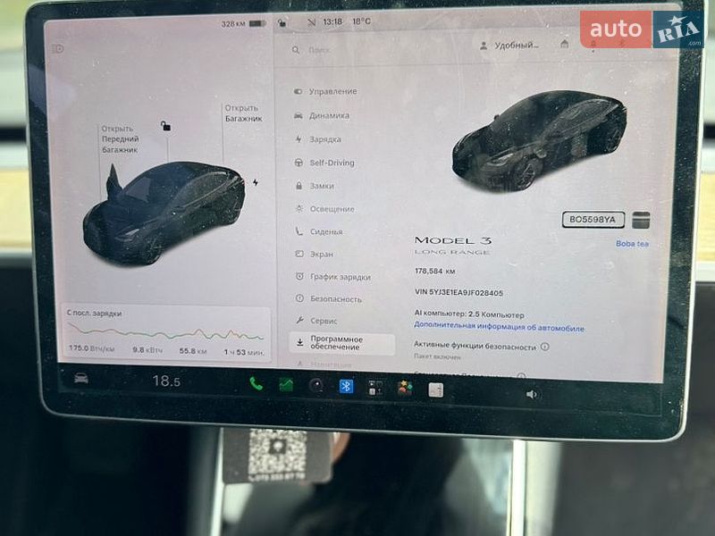 Седан Tesla Model 3 2018 в Львове