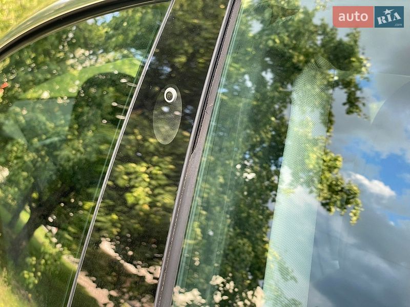 Седан Tesla Model 3 2019 в Нетішині